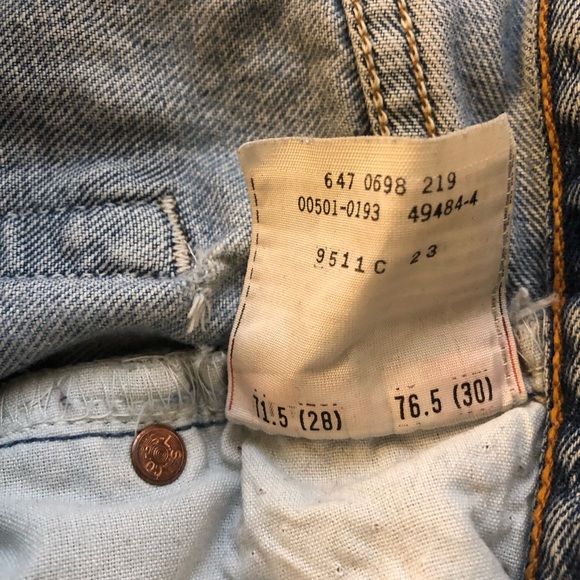 Levi vintage shorts,size:28 - Picture 3 of 3